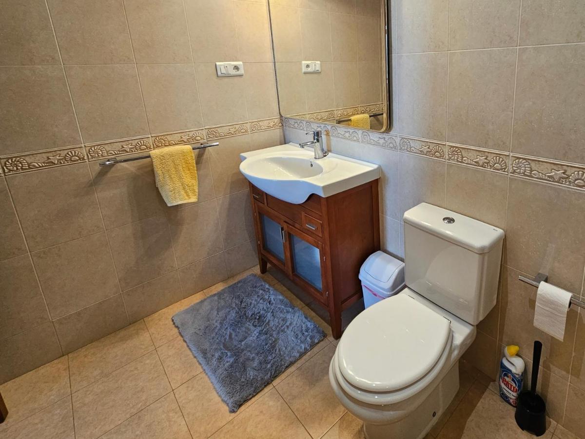 La Roca-Mediterraneo Views, 8Th Floor-New Kitchen- Pool- Parking-Air Conditioning, Ceiling Fans & Free Wifi Torremolinos Rum bild