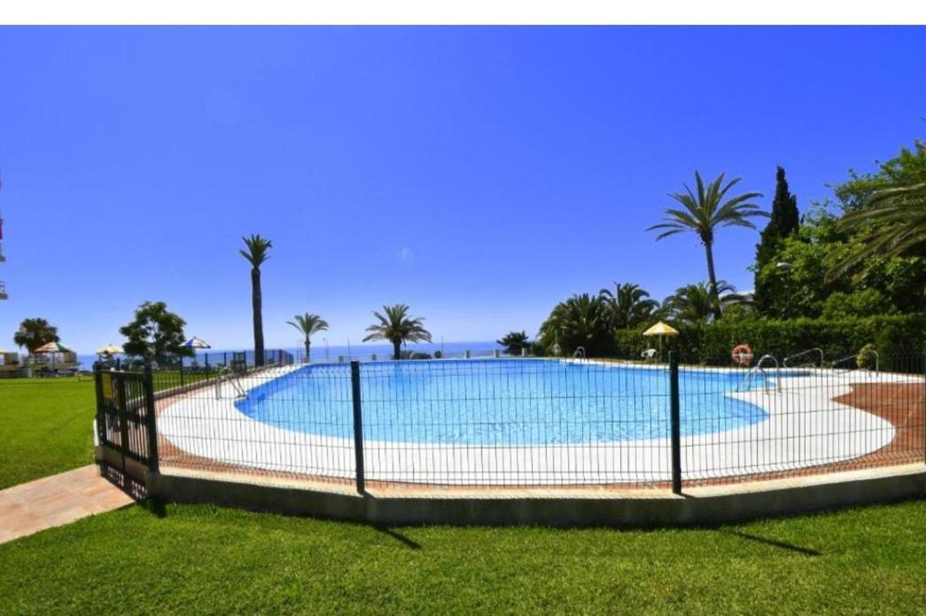 La Roca-Mediterraneo Views, 8Th Floor-New Kitchen- Pool- Parking-Air Conditioning, Ceiling Fans & Free Wifi Torremolinos Exteriör bild
