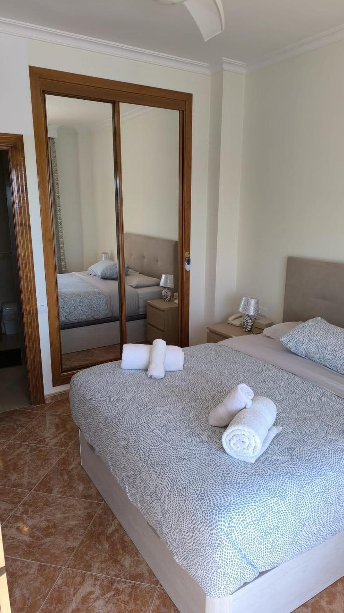 La Roca-Mediterraneo Views, 8Th Floor-New Kitchen- Pool- Parking-Air Conditioning, Ceiling Fans & Free Wifi Torremolinos Exteriör bild